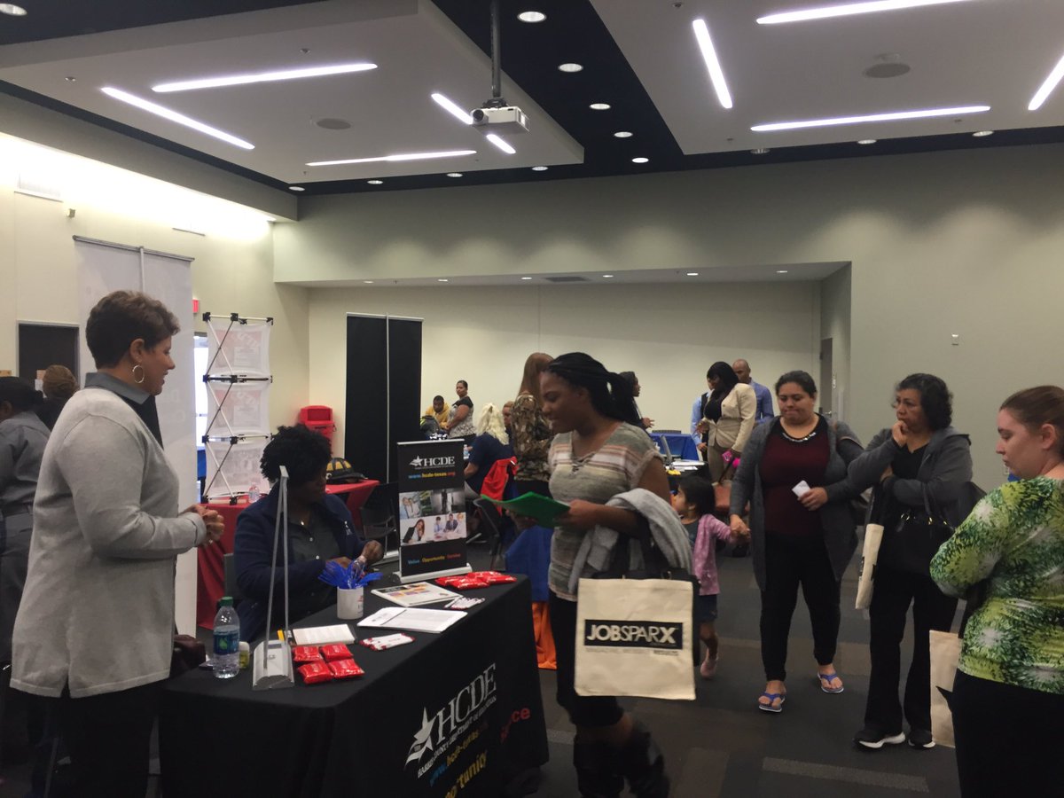 SAFE21stCentury's tweet photo. Spring residents participate in Project SAFE Job Fair and Seminars. https://t.co/5bvmujtmH8