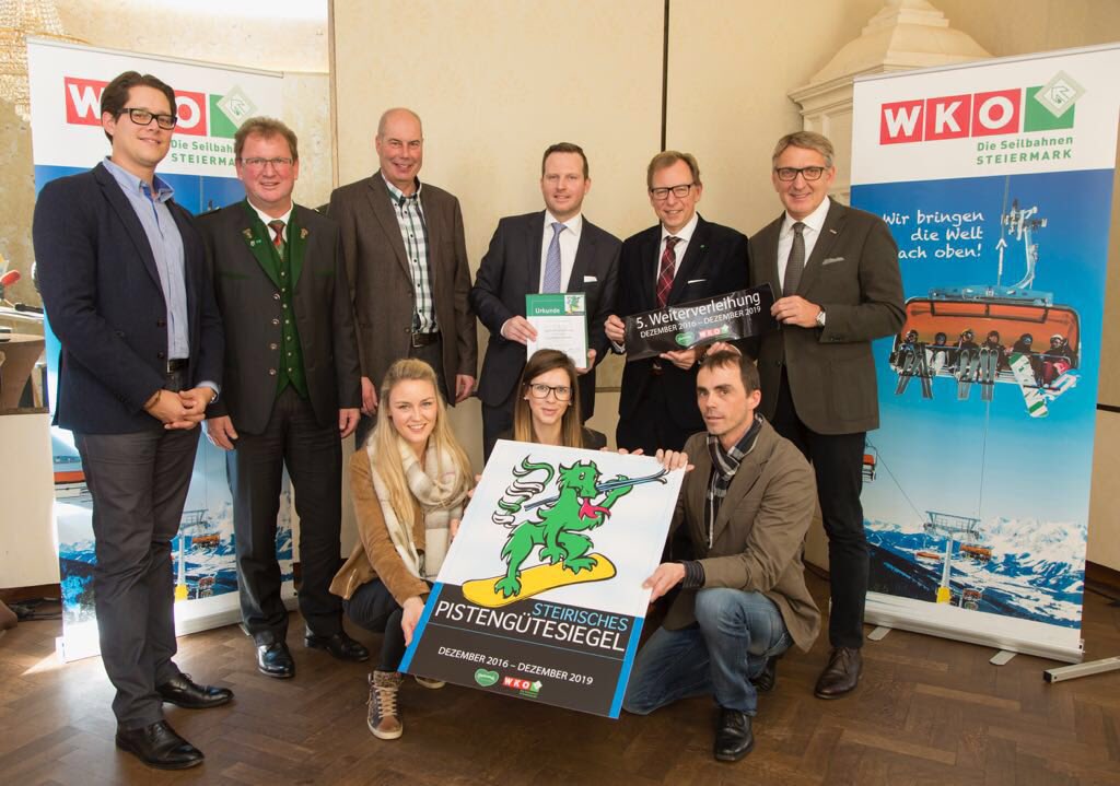 Als Obmann der Steir. Seilbahnen bin ich sehr stolz, dass ich heute an 8 Seilbahn-Kollegen das Steir. Pistengütesiegel überreichen durfte!