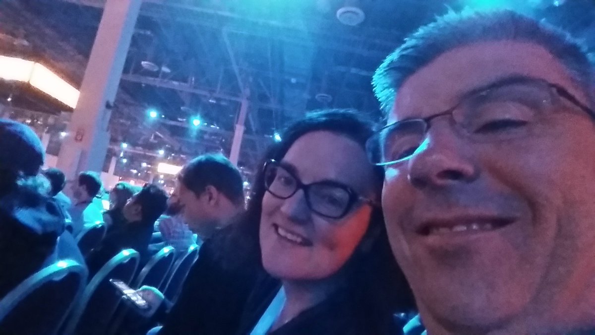 Obligatory "Waiting for keynote" selfie for <a href="/Version1Tweets/">Version1Tweets</a> at #awsreinvent