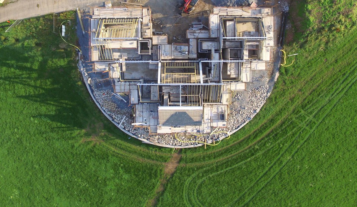 JaneDBurnside's tweet photo. Another stunning house on the Ards peninsula, Co Down. I love the contrast of the rectilinear shapes enclosed within the ha ha wall. https://t.co/DQSJSgpIl0