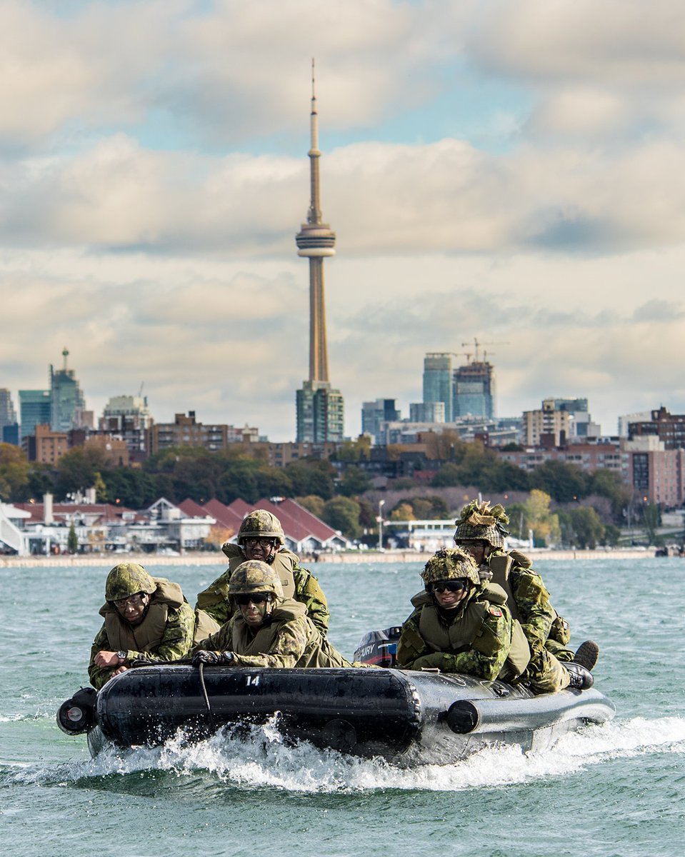 CanadianArmy's tweet image. Vote for @CanadianArmy  's #PhotoOfTheYear here: facebook.com/CANArmy/posts/… @2divca_2candiv 
 @3CdnDiv @4CdnDiv4DivCA  @5CdnDiv