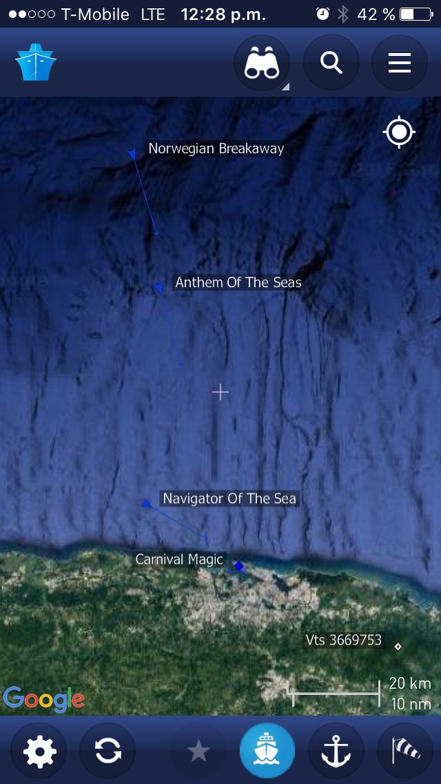 galactico1701's tweet photo. Sigue la fiesta de cruceros en San Juan. Ya hay tres y vienen tres más. Miren el mapa. (12:30 pm)
@djspeedman @angelmatos @fortalezapr https://t.co/c5dOO6yYZD