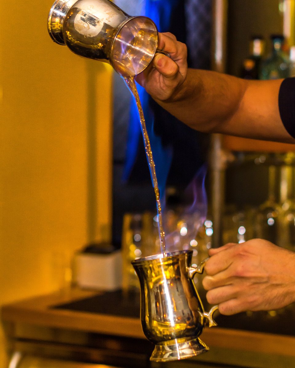 gorillabarskg's tweet photo. It may be 3 degrees outside but our bar is on fire🔥!
Live Music starts at 2️⃣1️⃣:3️⃣0️⃣!
See you there! https://t.co/wlYPCJiW7v