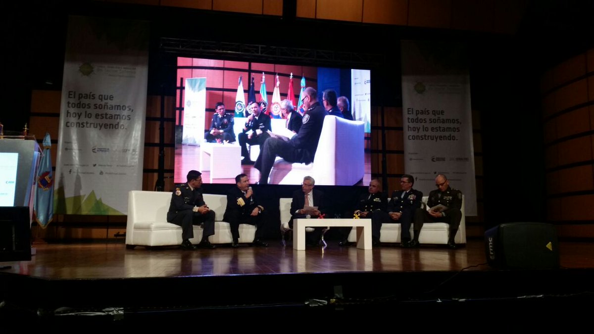 Codaltec's tweet photo. "Retos y Oportunidades" con cada Fuerza y el Comando General. Moderador Dr. Hans Peter Knudsen. ExRector de la U del Rosario.#CTeIDefensaCol https://t.co/TTpOtpw3U1