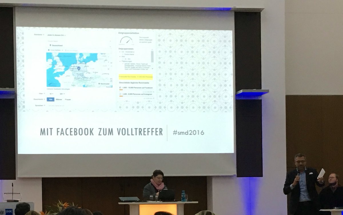 mo_szy's tweet photo. #smd2016 letzter Vortrag für heute @nicolesimon über Facebook https://t.co/OXiFDzw3Gg