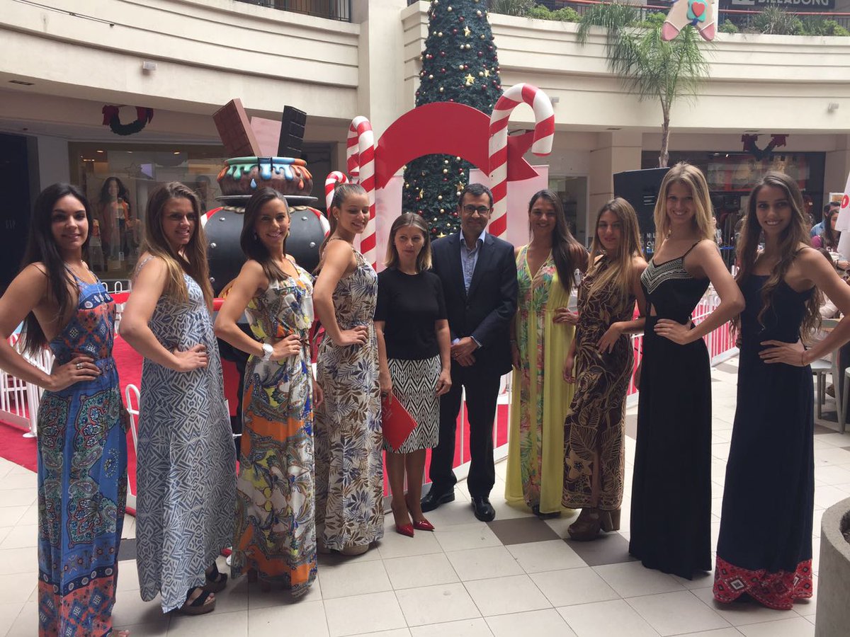 mallmarina_'s tweet photo. Las candidatas a #MissDerby 2017 desfilando en los pasillos del mall ¡Se ven todas muy lindas! 😄❤👌 @V_Sporting https://t.co/k9tNNJ4fDY