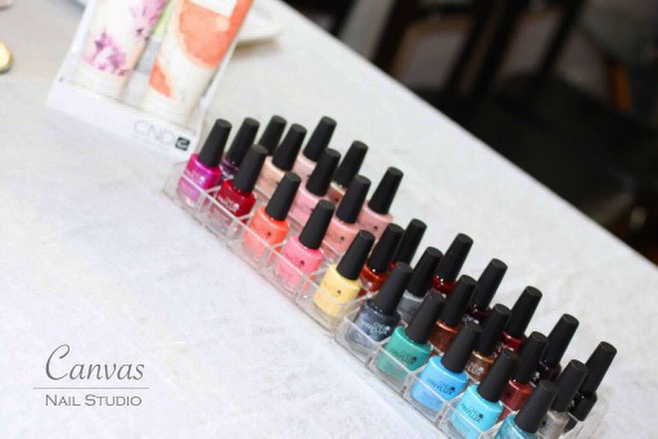 ENAIDEE501's tweet photo. Take pride in your services and offer products that you know and trust 💜Pictured: @CNDWorld #CNDSpa #VINYLUX #NailProfessionals #CNDEA https://t.co/Pb5KH8JXs9