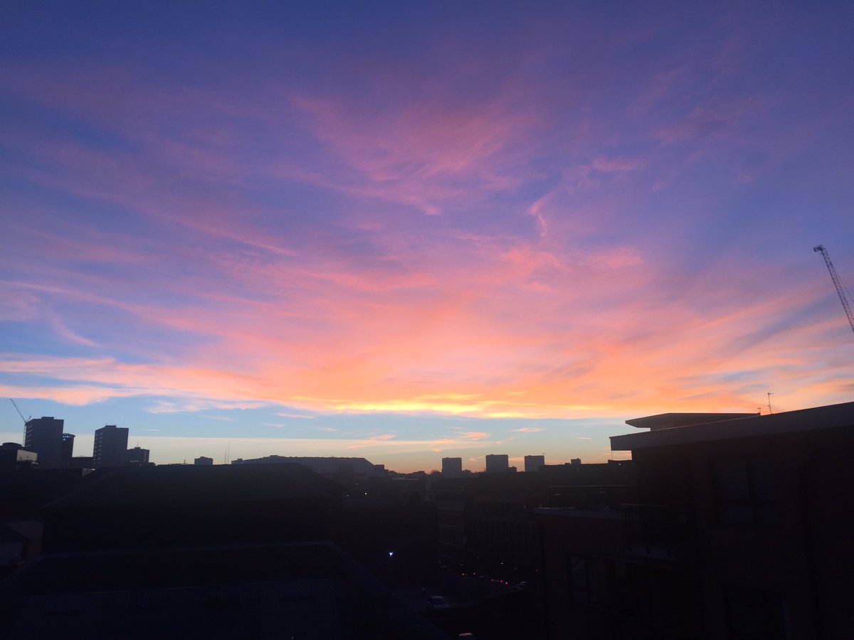NutritionStreet's tweet photo. Beautiful skies https://t.co/FbhQkx4V8R