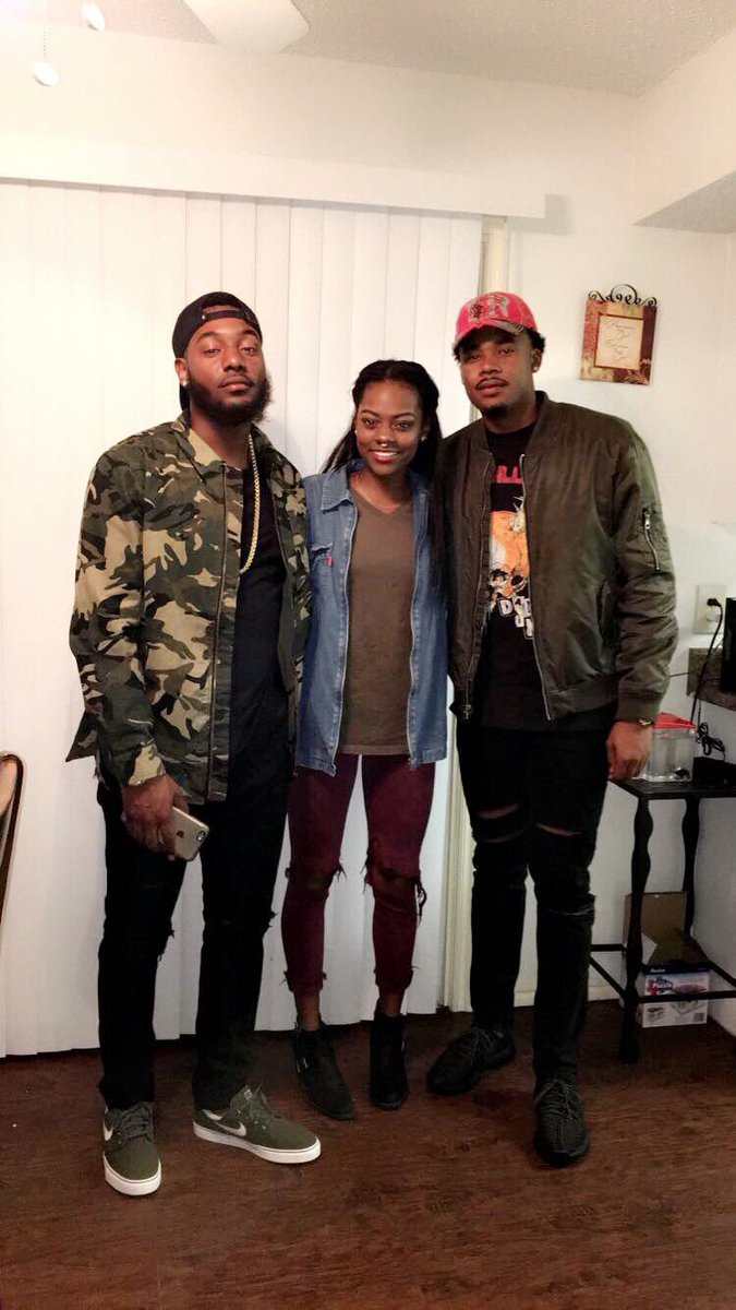 ASIABS4L's tweet photo. My brothers.💜 https://t.co/InCm5nhTM3