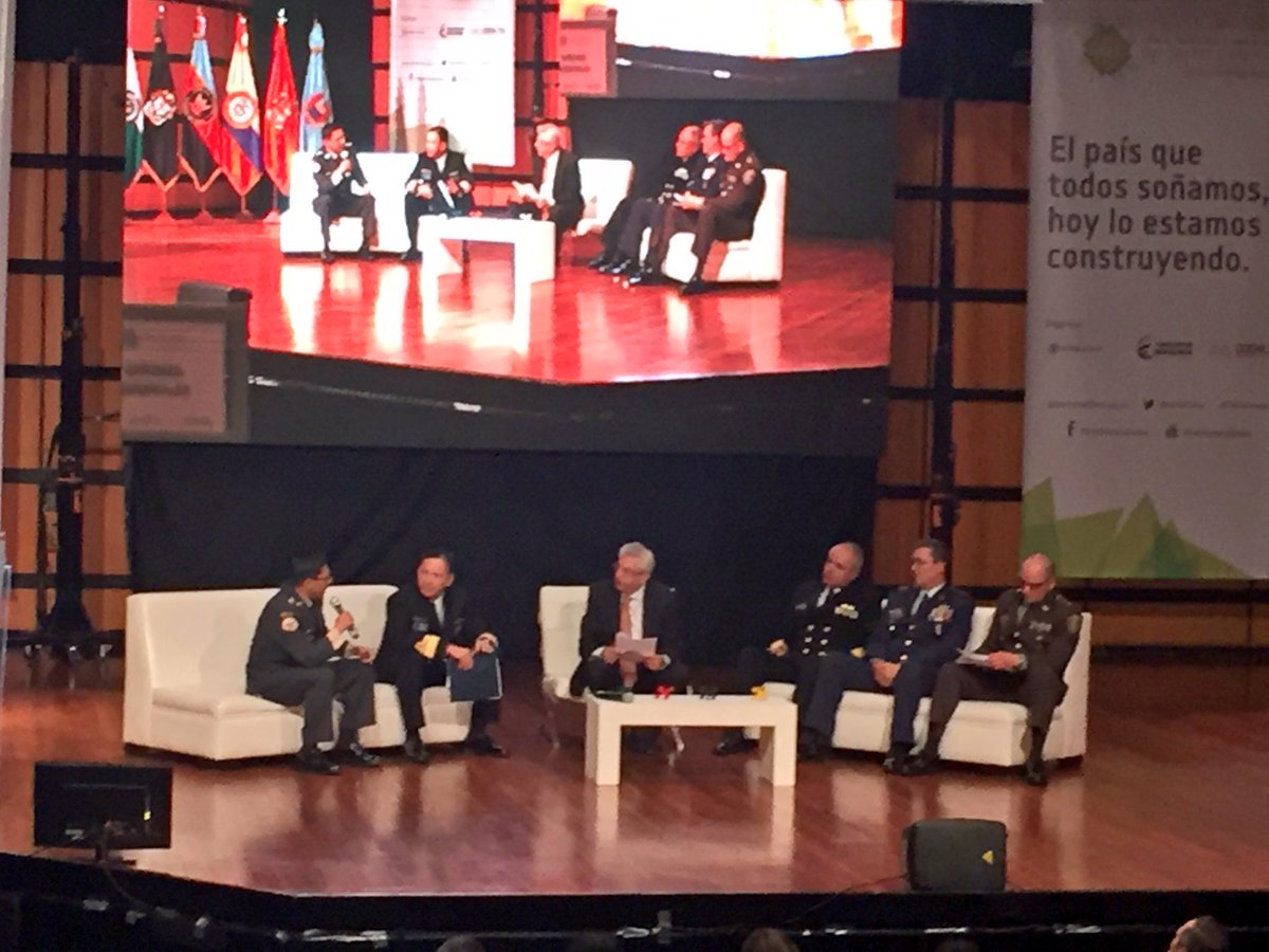 juasier's tweet photo. Altos mandos militares y de policia revelan los nuevos retos de las FFAA de cara al posconflicto #CTeIDefensaCol https://t.co/Sl1JYGAAZ5