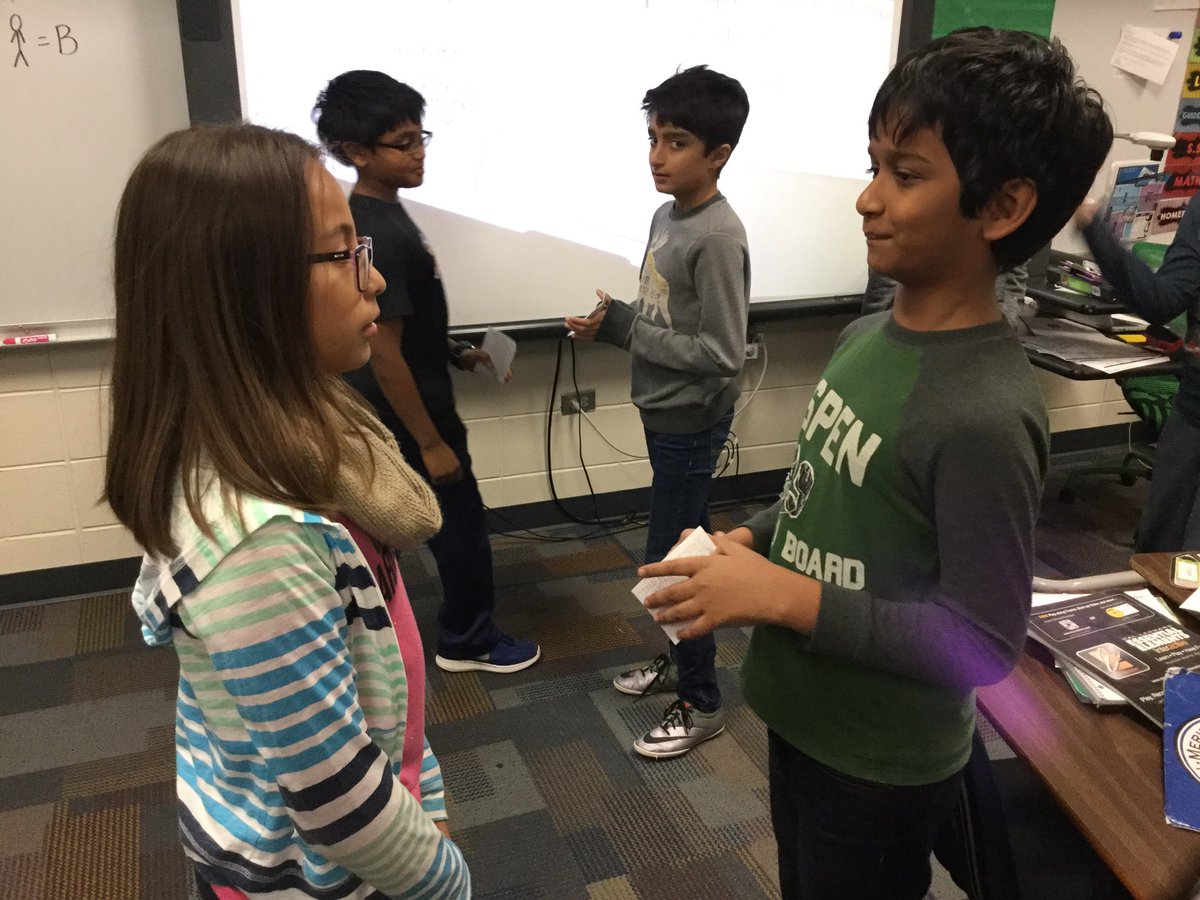 MrsBehnke102's tweet photo. @MsKrase102 @KaganOnline students debate using #insideoutsidecircles #kaganchat https://t.co/xhsieuAzsG