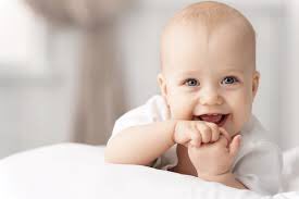 Pauetevilo's tweet photo. Nada tan potente para transformar el mundo y emancipar a la humanidad como... La sonrisa de un bebe <3 #IroniaModoON #PosTODO https://t.co/qo41EBa3hR