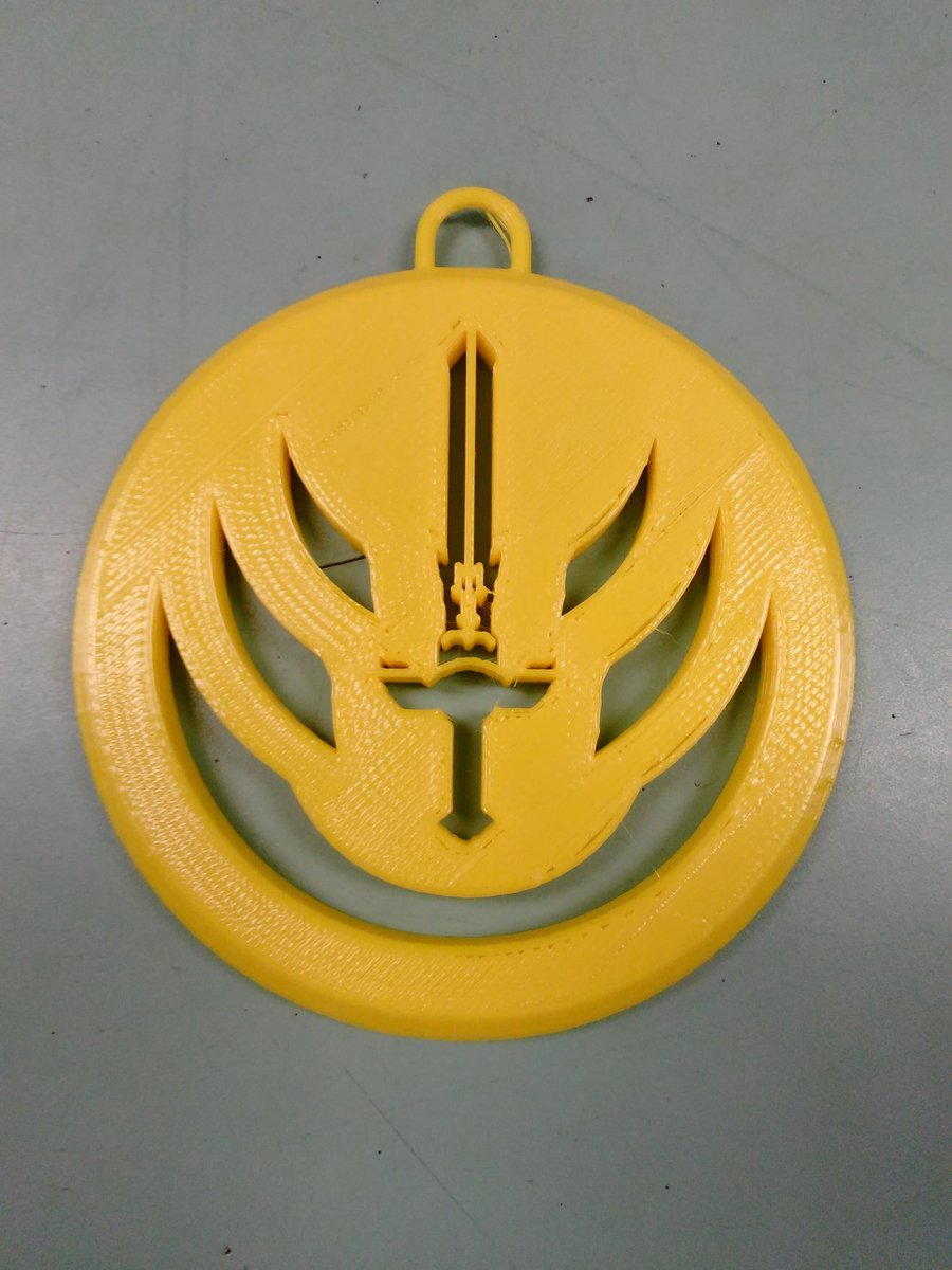 Puck_Chatty's tweet photo. Made my Puck Chatty Twitch logo in a 3d printer using #SOLIDWORKS #helladope https://t.co/TuczjoljGh