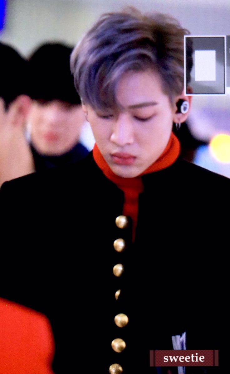 sweetie_bam's tweet photo. 161130 HKG  @BamBam1A 
💪🏻💪🏻💪🏻
#BamBam #뱀뱀 #GOT7 #갓세븐 https://t.co/DdskaHqfof