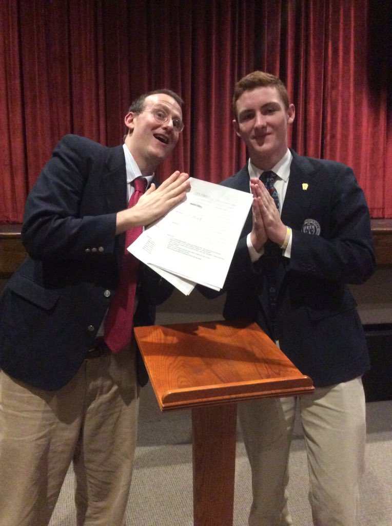tMurphy014's tweet photo. I signed up for adoration on Friday 3rd period everyone go do the same and spread the good word of god #grathdaddy #grath #varsity https://t.co/TGxTDk9sH4