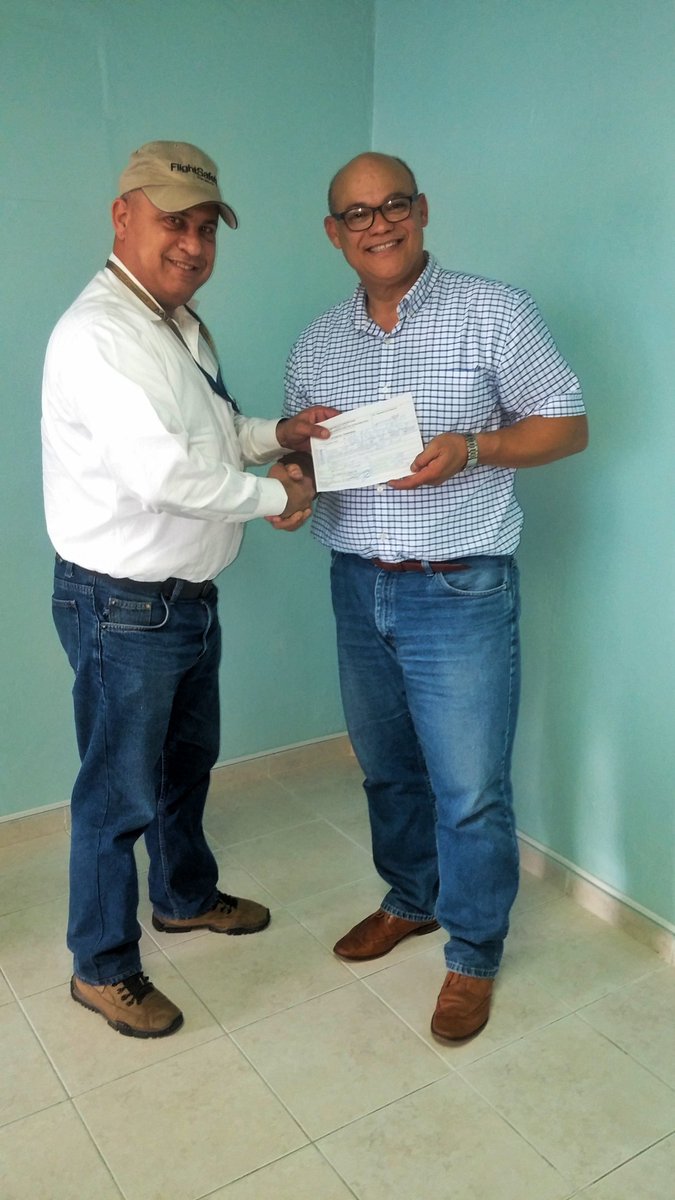 ENALAS's tweet photo. ¡Felicitamos doblemente al Dr. Herrand; por haber aprobado el examen práctico Habilitación Instrumento y por su cumpleaños en el día de hoy! https://t.co/qb6RCINxPX