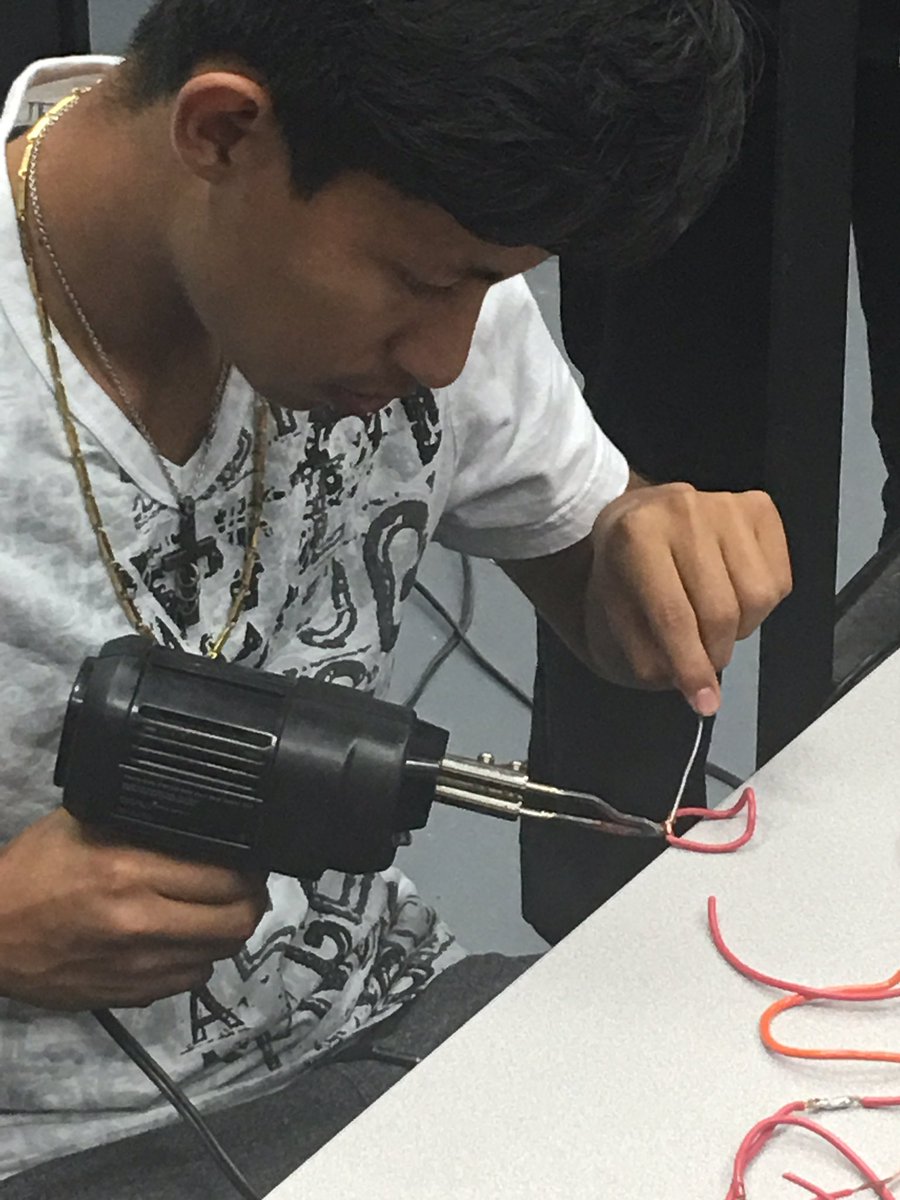 metcalpa's tweet photo. Practicing soldering skills in Mr. Hall's class @LWTechCollege @LWTHSMustangs @Colemama https://t.co/SQnv6TXv1k
