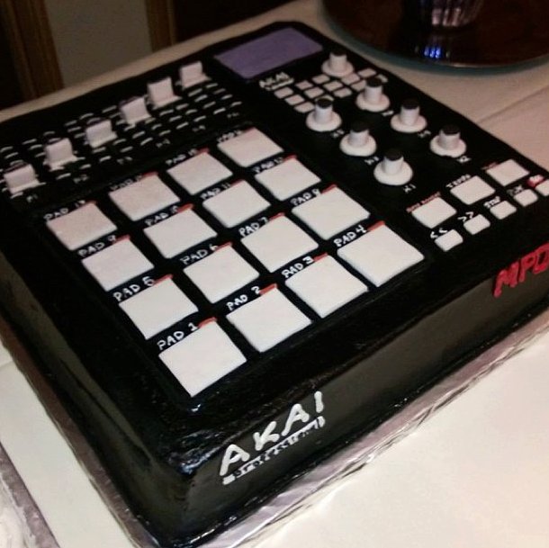 BeatStars's tweet photo. Dopest cake we have seen 🎂 https://t.co/DZrNnwb2v4