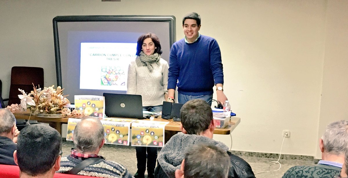 andrelr_'s tweet photo. Hoy en Carrion de los Condes seguimos SEMBRANDO FUTURO. Hoy con la fundación San Cebrian hablamos de reciclaje. Cumpliendo las 3 "R" https://t.co/lEEtGxjQIR