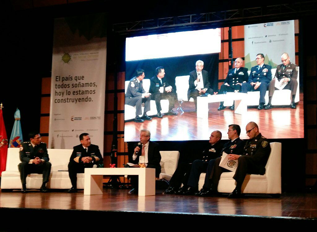 ArmadaColombia's tweet photo. A esta hora avanza el #CTeIDefensaCol Foro para la Ciencia, Tecnología e Innovación de la Defensa en @CorferiasBogota https://t.co/R5mKk5nMWM
