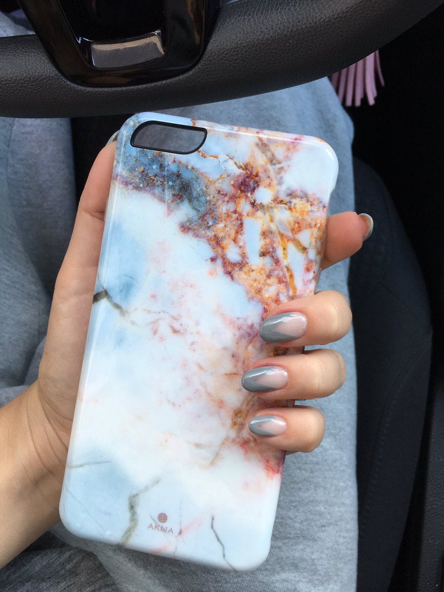ooh_yem's tweet photo. Absolutely the cutest and best case I've had in a long time. #LoveLoveLoveIt https://t.co/kkSKGlzOkr
