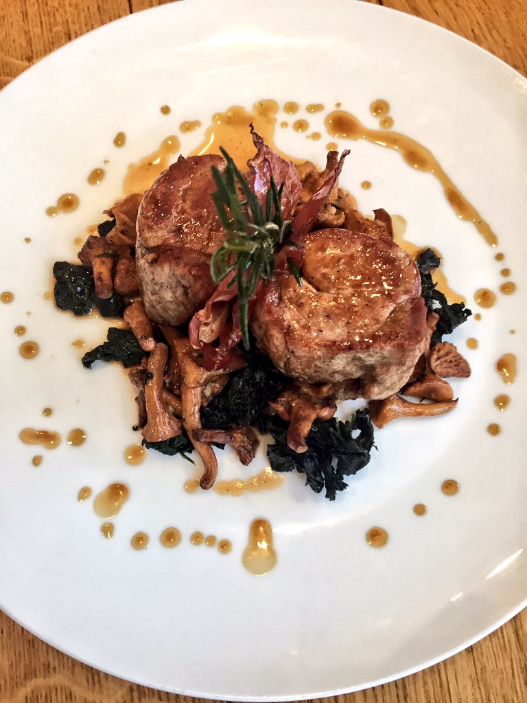 The_HoroScoop's tweet photo. Outstanding lunch @TheosSItalian the new Duck Ravioli was incredible #Foodiechats #foodporn #Foodie https://t.co/ybKzAo57E2