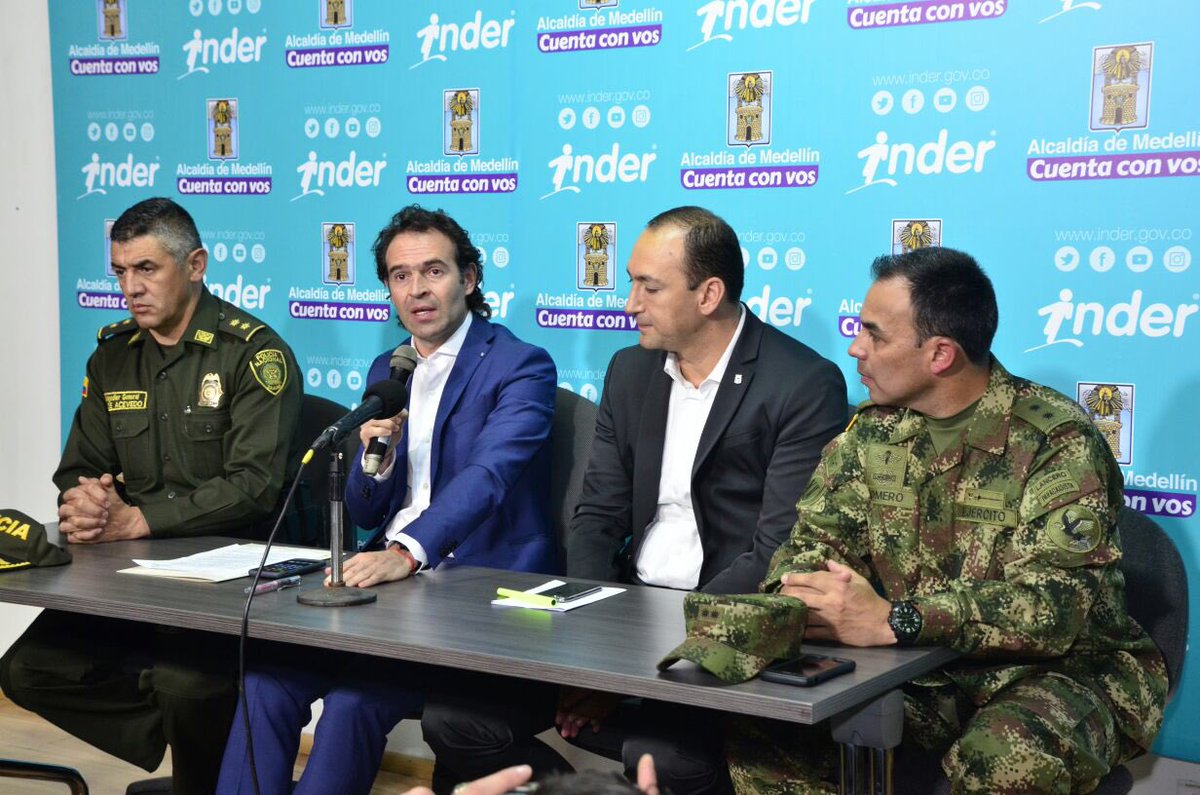 FicoGutierrez's tweet photo. Por encima de que la pólvora no sea permitida, les pido que no haya alborada, no hay nada para celebrar. Hoy homenajeamos a @ChapecoenseReal https://t.co/grcsp2EAW2