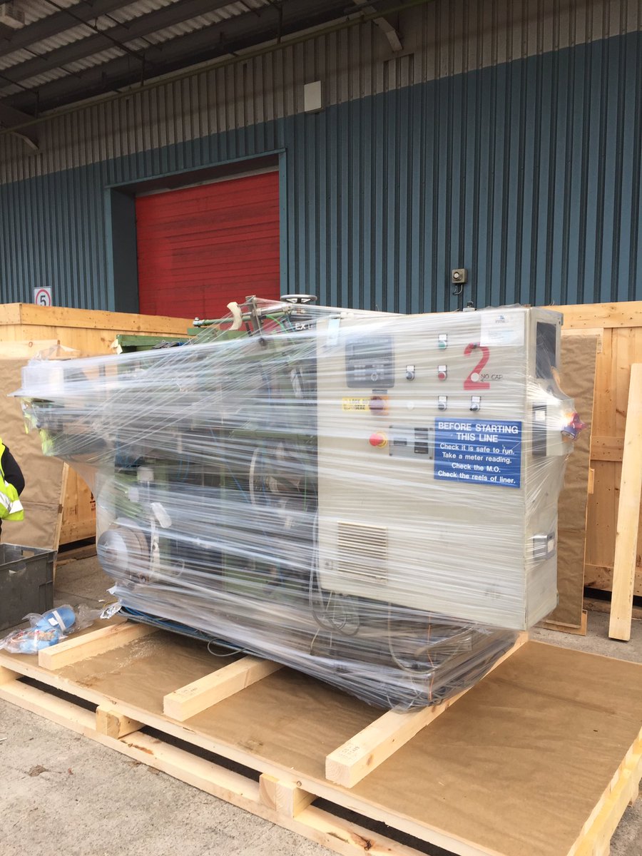 A1Timber's tweet photo. All packed up ready for #Australia wouldn't mind going with it 👍🏻 #Sheffieldissuper #TimberPackaging #PackingCase #SafeAndSecure https://t.co/USMnsg0gIM