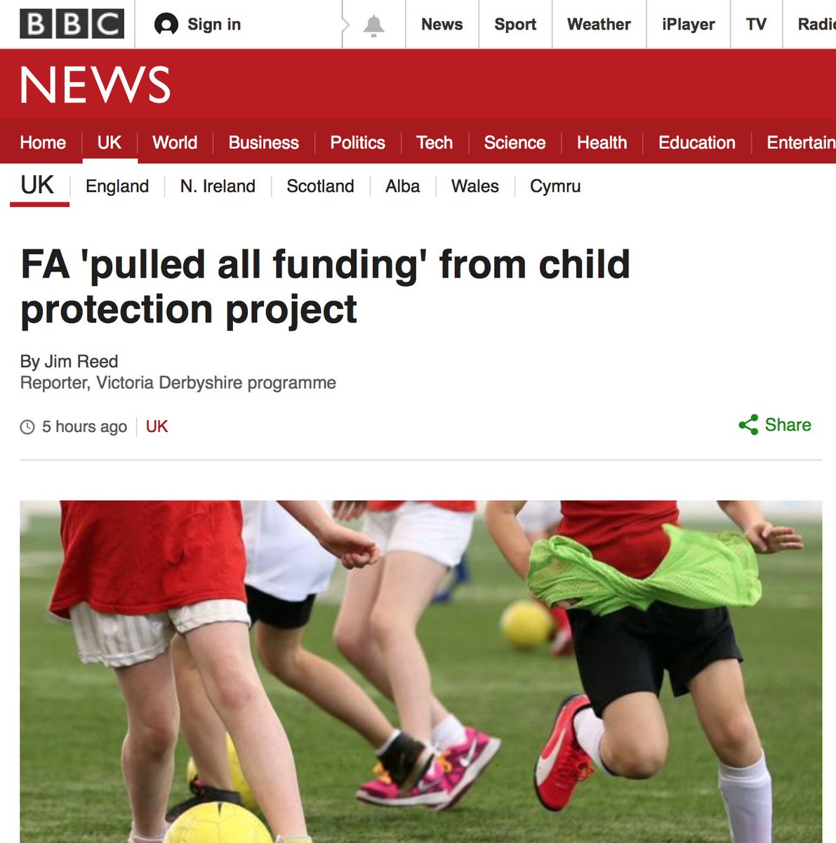 briangukc's tweet photo. Good ol’ @BBCNews @BBCBreaking @BBCOS there’s no child abuse in Westminster or BBC now please look over here at those nasty footballers https://t.co/PNPy8tDy5K