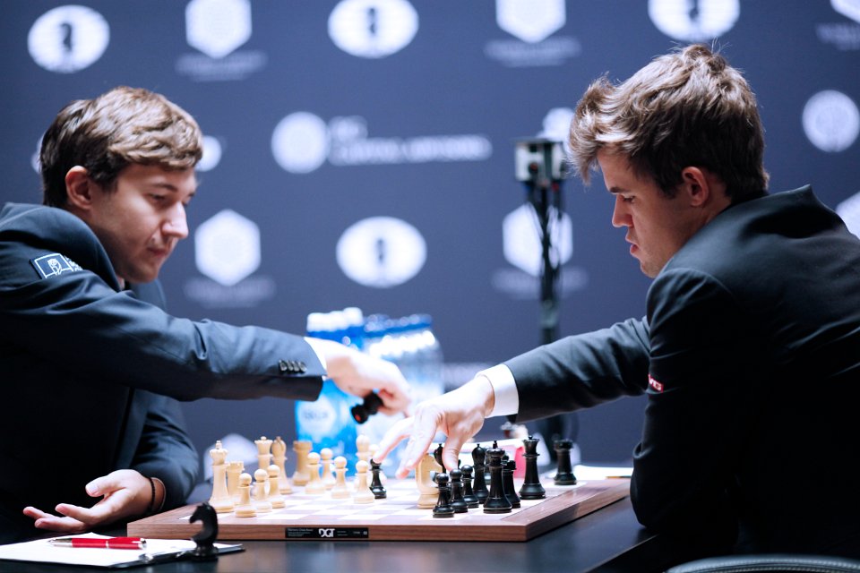 Today we will know the World Ch. title holder for 2016-2018! Watch the #CarlsenKarjakin tiebreaks 2 pm LIVE from NY: nyc2016.fide.com