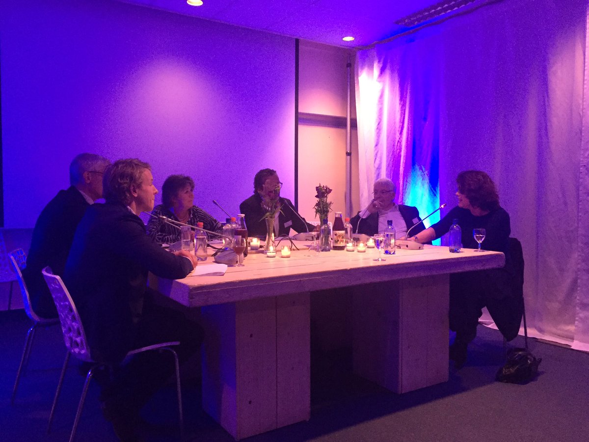PierWijnja's tweet photo. Interessant symposium over #zorgstad assen in @WZA_Ziekenhuis! Op naar een goed vervolg! Topzorg voor onze patiënt in de Asser zorgketen! https://t.co/X7BAO5RyFf
