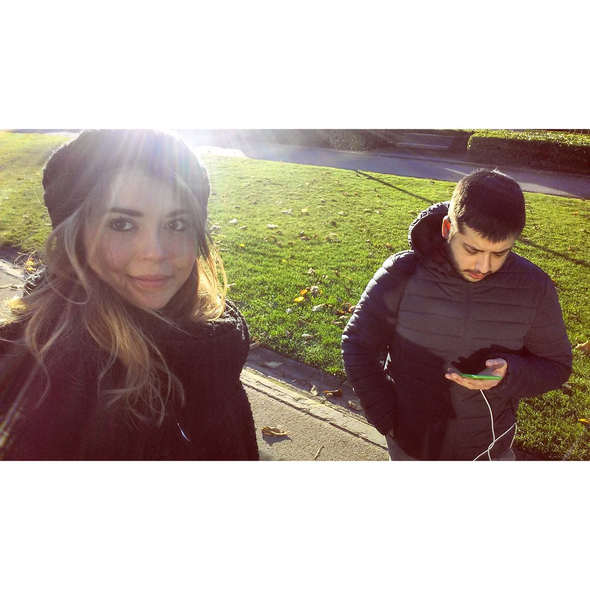 bizzi16's tweet photo. Walking around ☀ #bff 👫
#Brussels https://t.co/WbNKjoZnKe