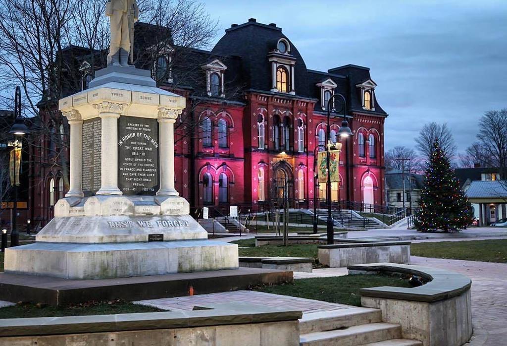 trurobuzz's tweet photo. 📷: @rob.hys
Great view of the library and monument @cehpl #cehpl #trurobuzz
・・・
A look at … https://t.co/aNmjB3KB6D https://t.co/Ty1V7E8Gyp