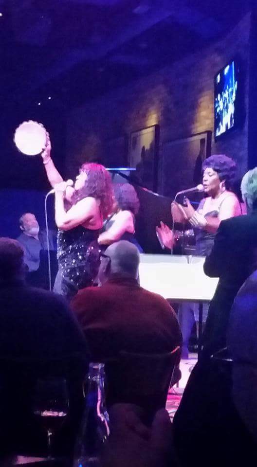marybrewster's tweet image. @MARTHAREEVESvan Minneapolis LOVES you and your tambourine!  #motownlegend #detroitroyalty