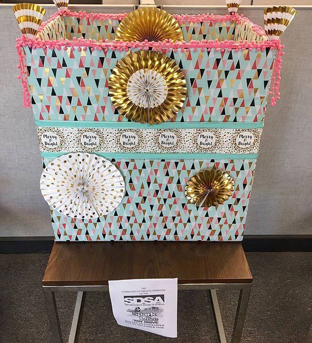 BridgeProps's tweet photo. Our box is dressed and ready for the @SETDECORONLINE COC Spark of Love Toy Drive. Donations until Dec 19th! #BridgeProps #sdsacoc #ToyDrive https://t.co/sBQfT3BpqN