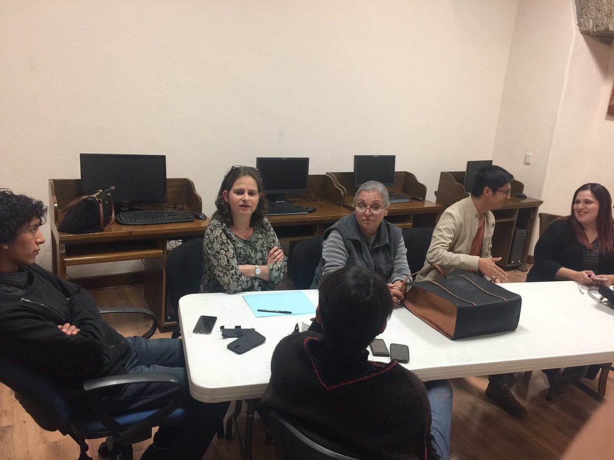 CDMSaltillo's tweet photo. Atendemos Clausura del Diplomado en 1ros Auxilios Psicológicos para personas migrantes 2016. ¡Gracias @Iniciativa_pcd y @UnivORTMx! 👏🏼👏🏼👏🏼 https://t.co/ZJfirRR0xH