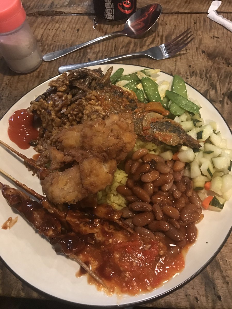 All you can eat buffet auf Indonesisch = #warung #bali #canggu