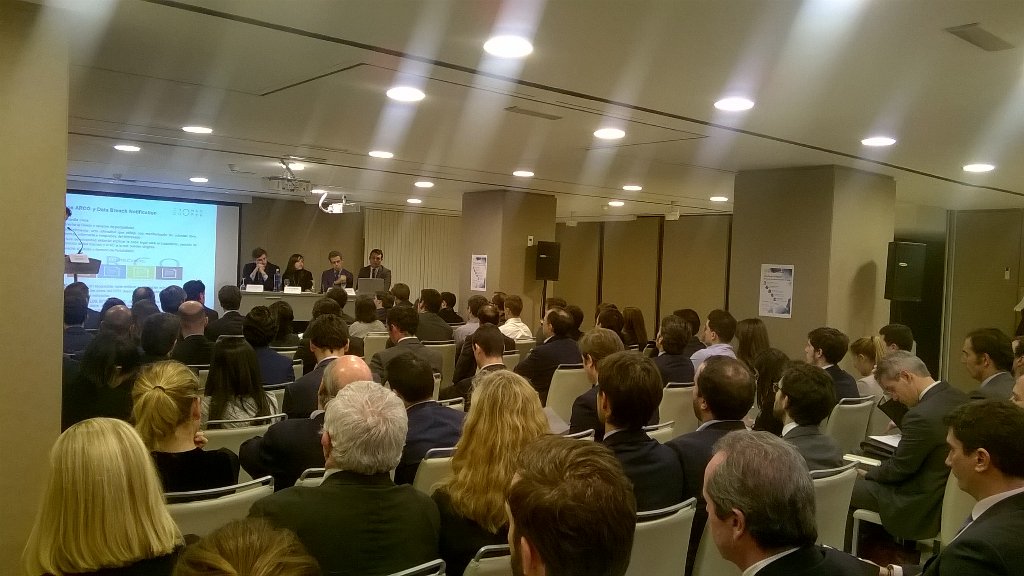 ajps_spain's tweet photo. Grandes ponentes: Javier Hernandez, Diego Barcena, Veronica Jimenez, Carlos Rodriguez. Modera Daniel Sancha. https://t.co/qf0ldWbaHv