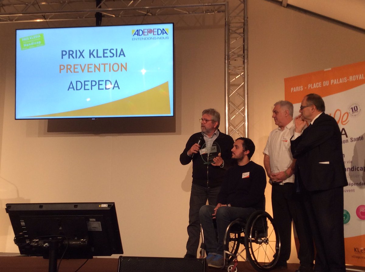 Klesia's tweet photo. #PrixKlesia 2016 : le Prix #prévention est remis à #ADEPEDA Rennes 👍 cc @Klesia #handicap https://t.co/EwFhhhmArB