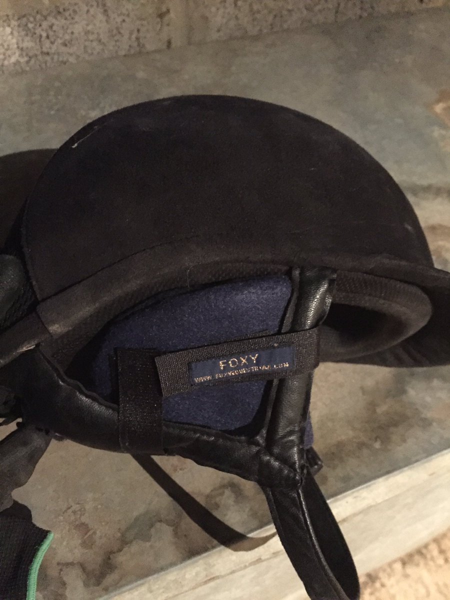 Anna_Bailey2's tweet photo. Love my new @foxyonex ear warmers ❤️❄️ #winteressentials #warmears https://t.co/gRAOtHBxiT