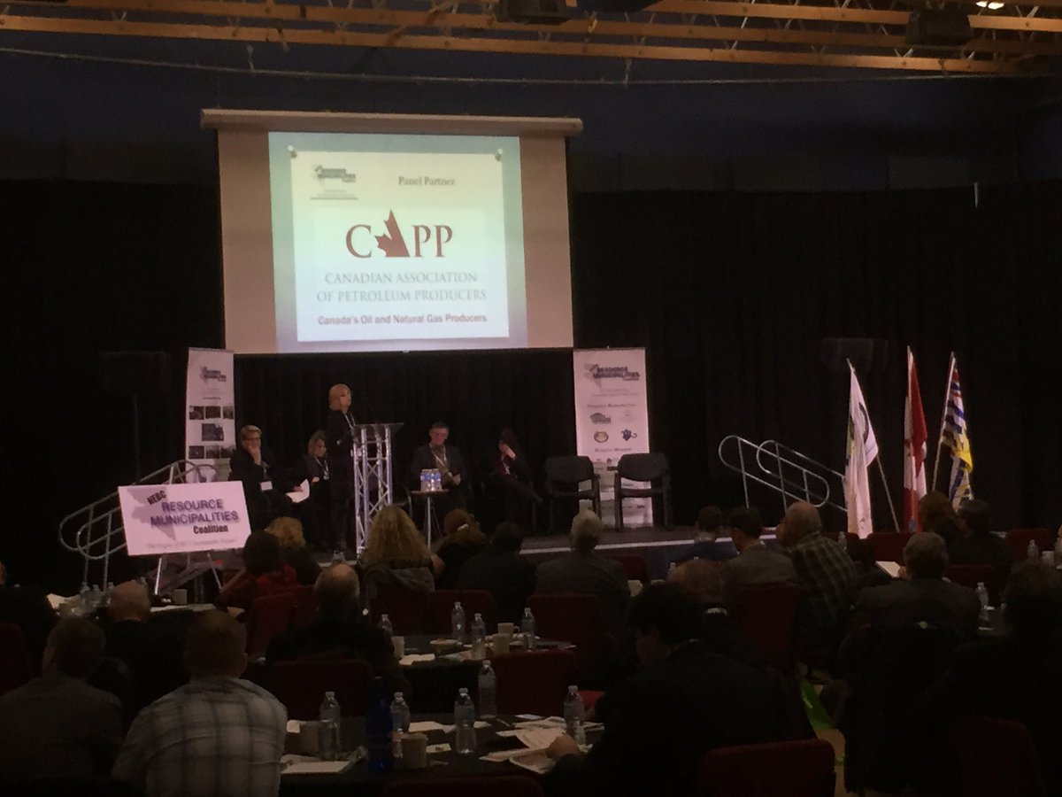 ByronStewartFSJ's tweet photo. Kathleen Connolly @dcchamber01 speaking about our responsibility to engage & collaborate as partners at @NEBCRMC forum #NEBC2016 #yxj #ydq https://t.co/e2xs2WJiR4