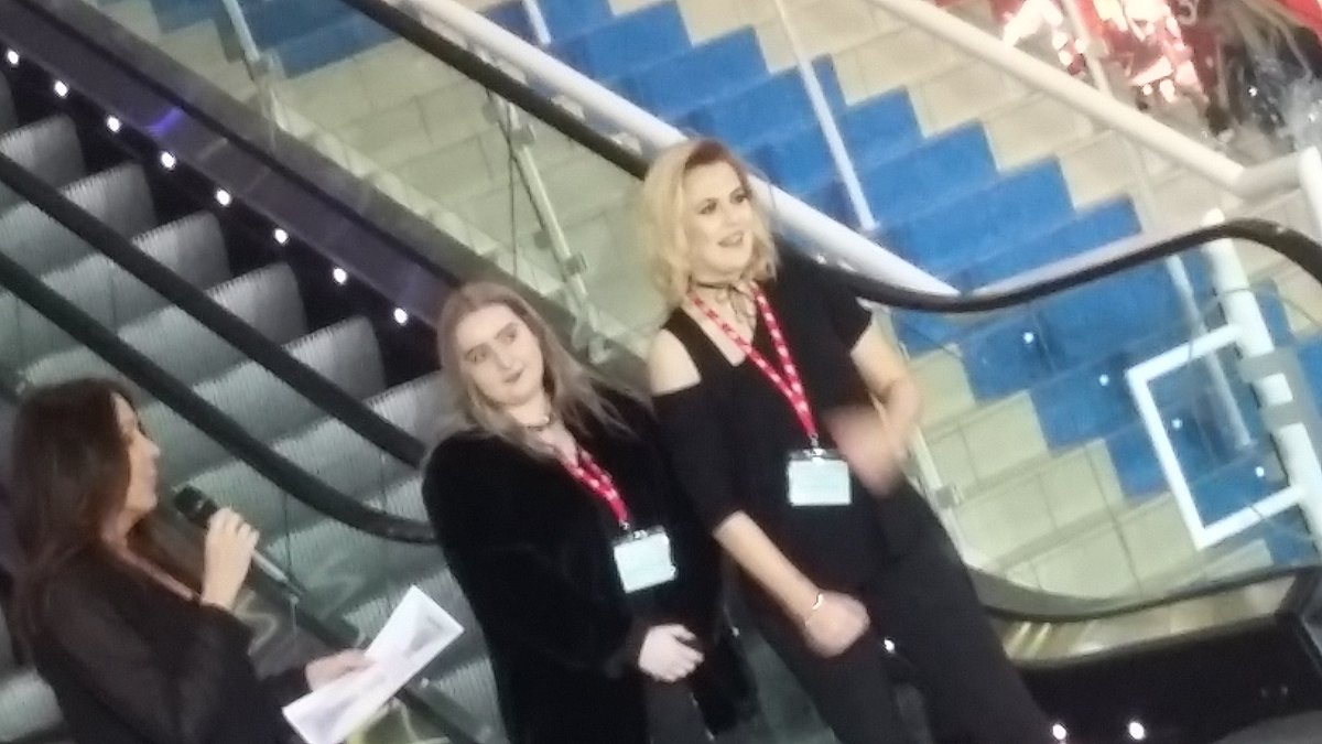 CCG_UK's tweet photo. #FSCStyleSecrets @RussHogarth @CCG_UK The two winning Stylists https://t.co/yyw8w4yueI