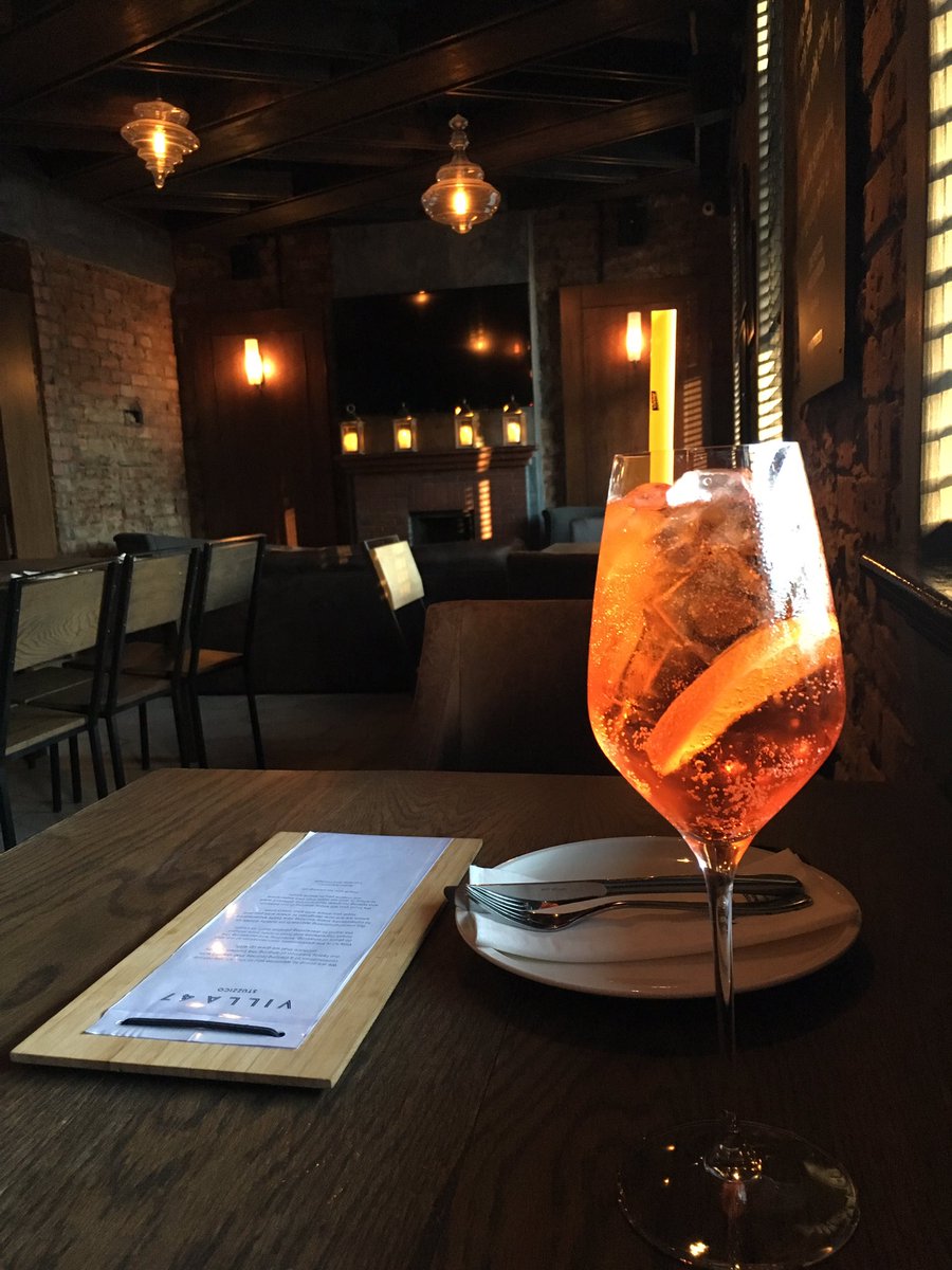 LollaWallace's tweet photo. A Spritz here and there at #Stuzzico at @villa47onbree 🍹@citybymouth https://t.co/xVE8LEwZi2