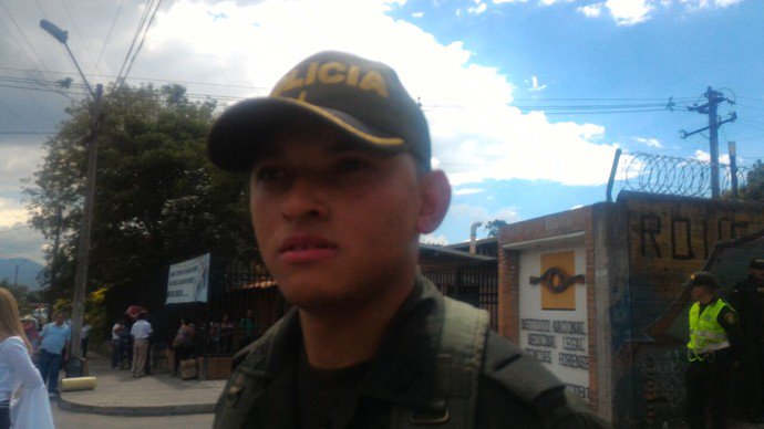 geglobo's tweet image. Policial que salvou Neto quer visitá-lo: "Foi guerreiro, lutou por 10h pela vida" glo.bo/2gyup6f