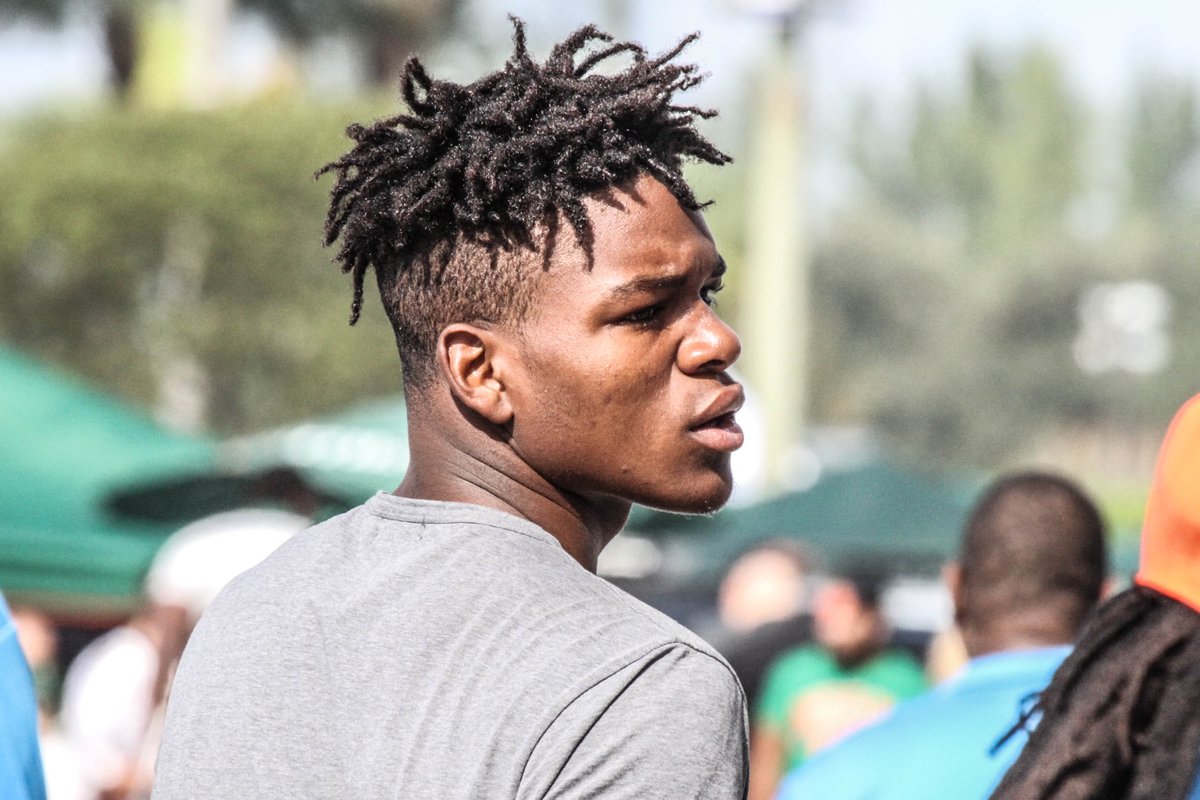Andrew_Ivins's tweet photo. Miami has offered 2018 safety @JamienSherwood. I love this kid on tape. https://t.co/CMOd8zR1Bk https://t.co/mNf2o4wluq