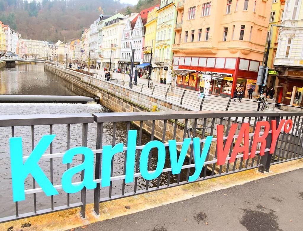Sexyfuntraveler's tweet photo. Karlovy Vary 💓
#K700 #karlovyvary #visitcz #cestujemcesko #cestovanie #cestujem #mojecest… https://t.co/MrpE2X1Erg https://t.co/GCb9tGVvIF
