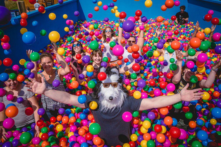 Cool balls. Ball Pit. Ball Pit balls. Como and Toy Ball Pit show.