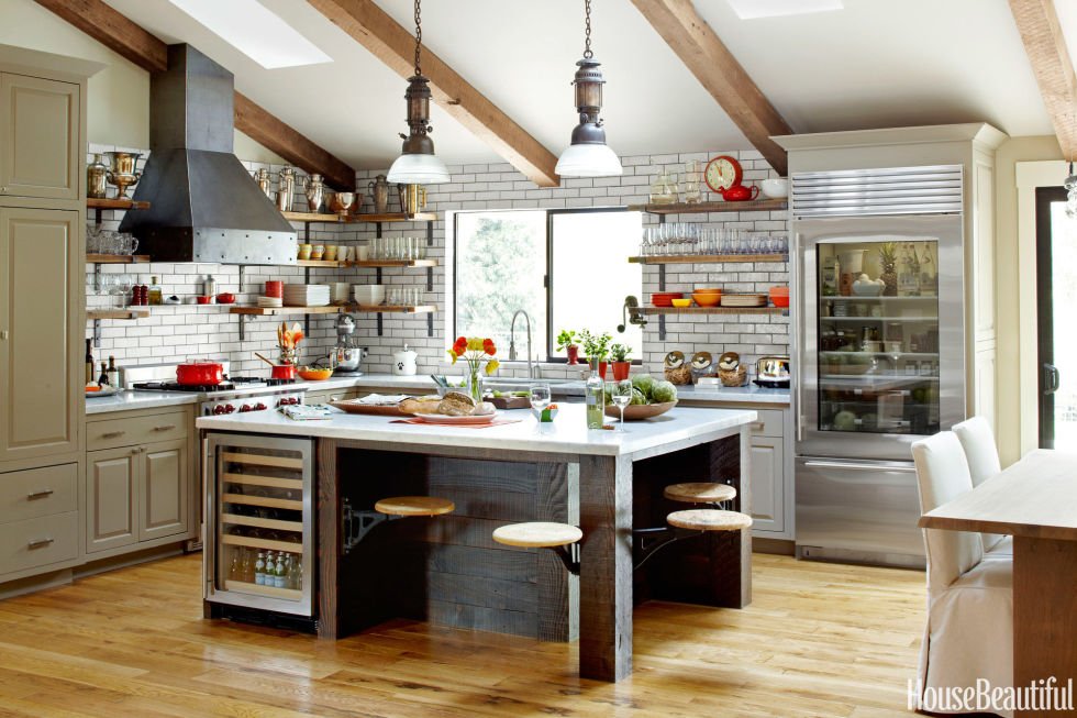 ljwillisdesigns's tweet photo. A2. Amazing #industrial #kitchen w-lantern pendants, salvaged wood, raw #steel hood! #kbtribechat #dandoyle @HouseBeautiful https://t.co/Z4sPdUveIe