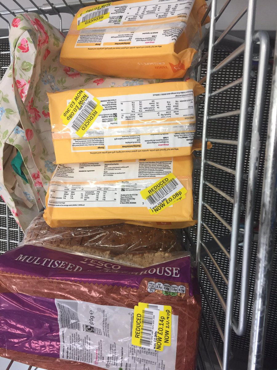 helentandy's tweet photo. I can't stop myself now #breadlinechallenge for @foodcycle #yellowlabeloffers https://t.co/bZwMJzcDKm