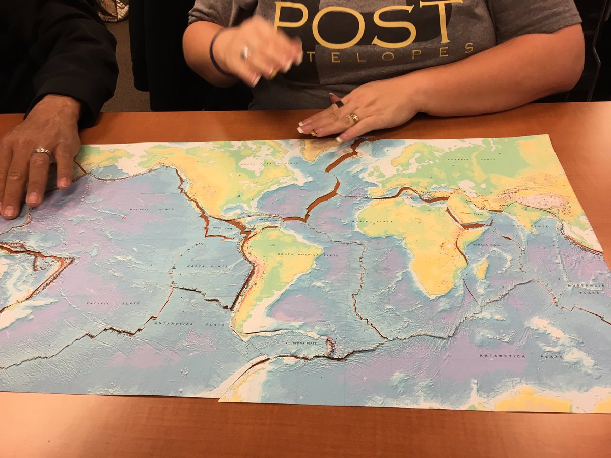 ctamu02's tweet photo. Who wants to cut this for me?  #esc17trc https://t.co/QlgWFtcwPv